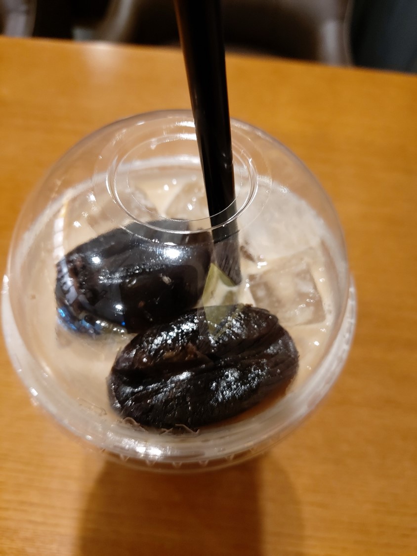 메가커피 큐브라떼 후기~ 뭐 들어갔을까?! (티라미수 라떼랑 비교) 메가커피 큐브라떼 후기~ 뭐 들어갔을까?! (티라미수 라떼랑 비교)