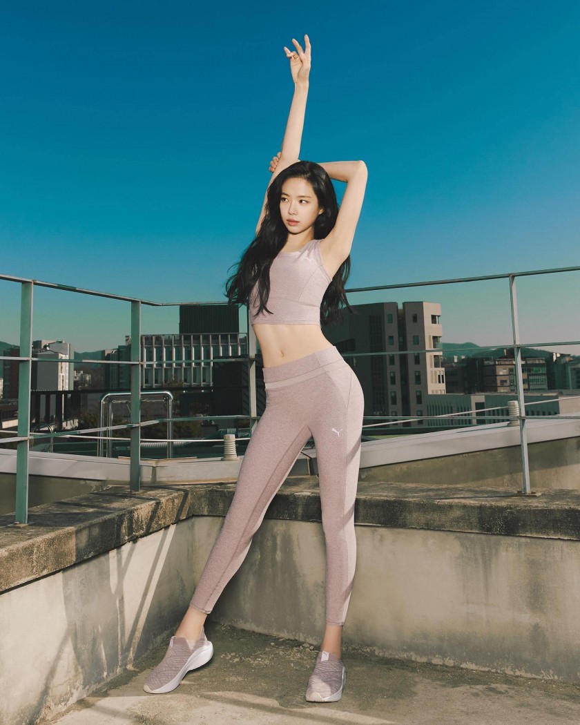  손나은 푸마 레깅스 스포츠브라