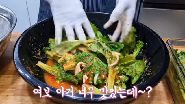 "평소에 먹던 상추 겉절이가 아닙니다!" 저렴한 비용으로 집에서 쉽게 만들 수 있는, 아삭아삭하고 풋내 나지 않는 맛있는 밥 반찬 레시피 4 img