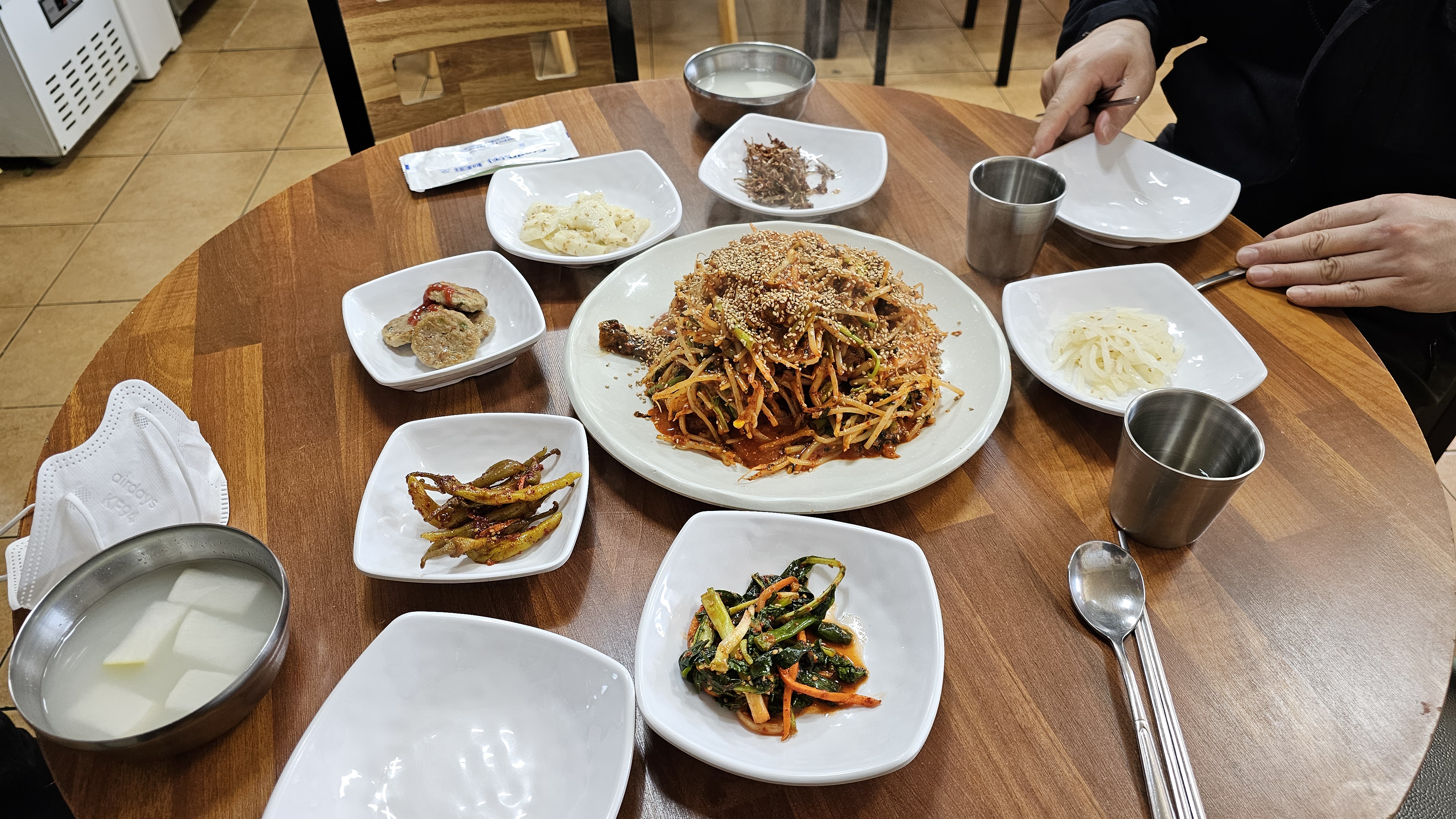 강동동 맛집 김영옥식당 아구찜과 밑반찬