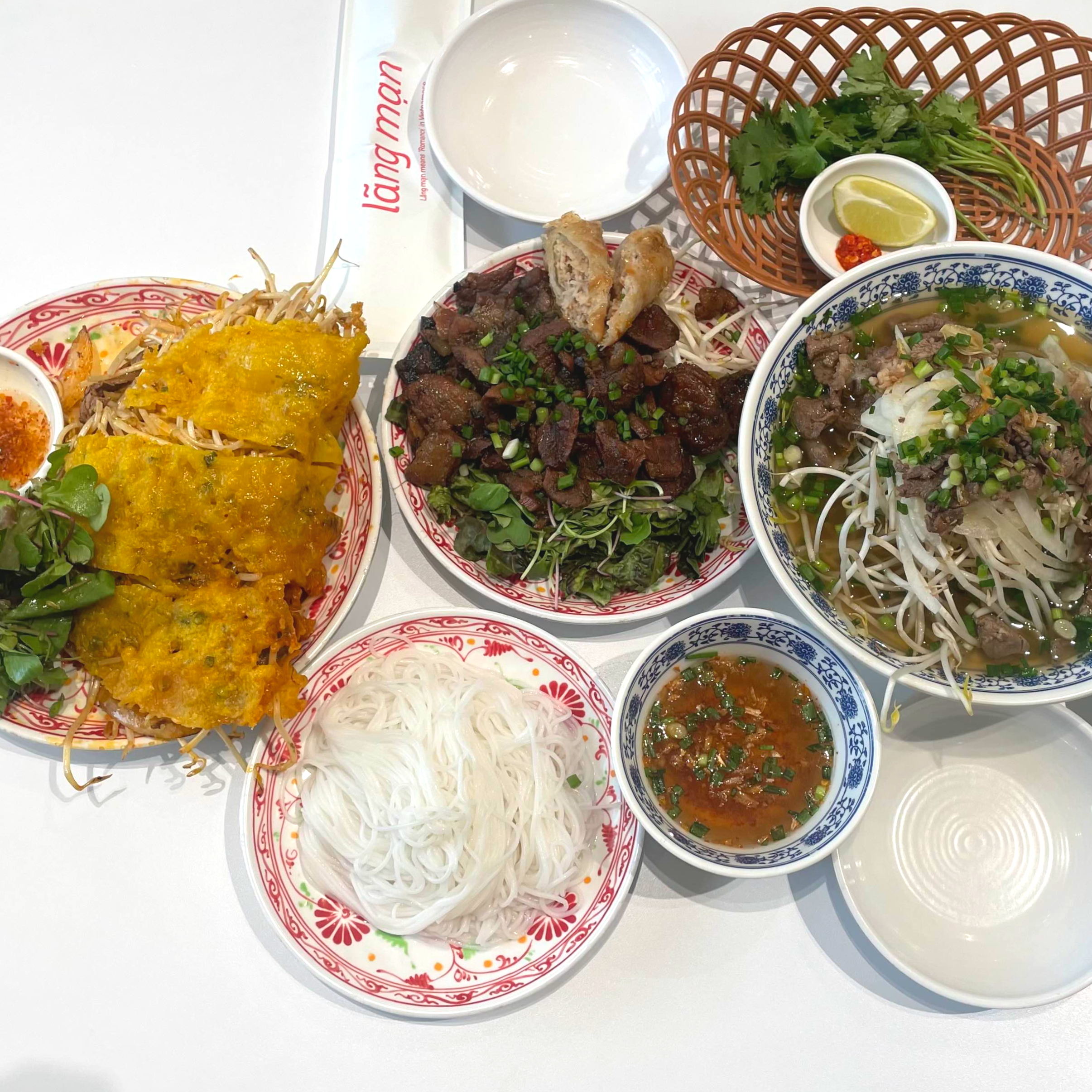  [여의도] 더현대 베트남 음식 맛집 <랑만> (feat.골든구스 팝업스토어 오픈 기념 행사)