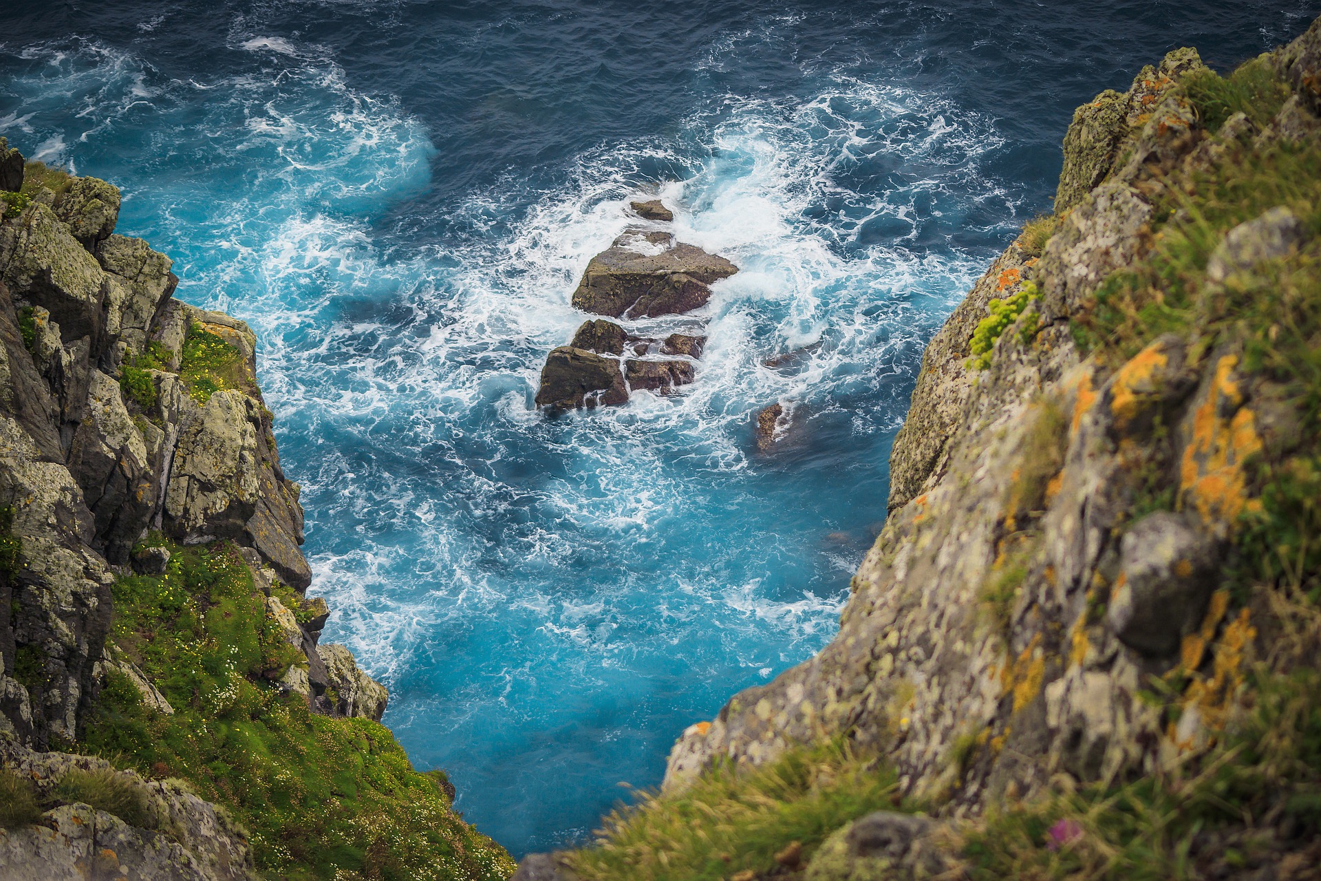 sea-6873335_1920.jpg