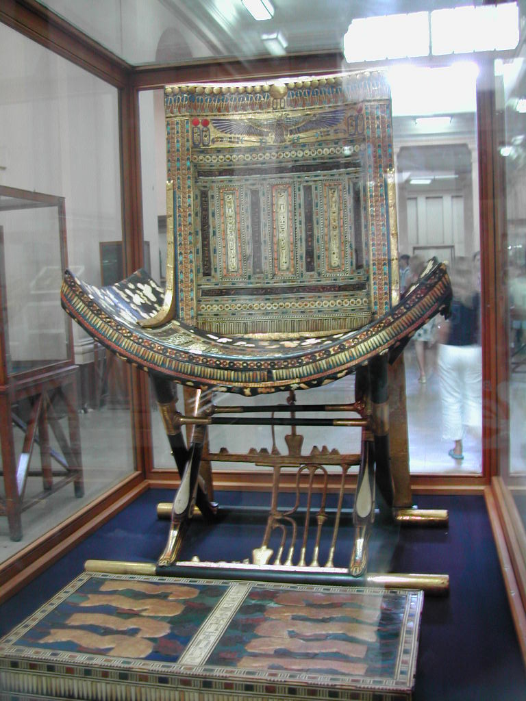 이집트고고학박물관-Ceremonial Chair