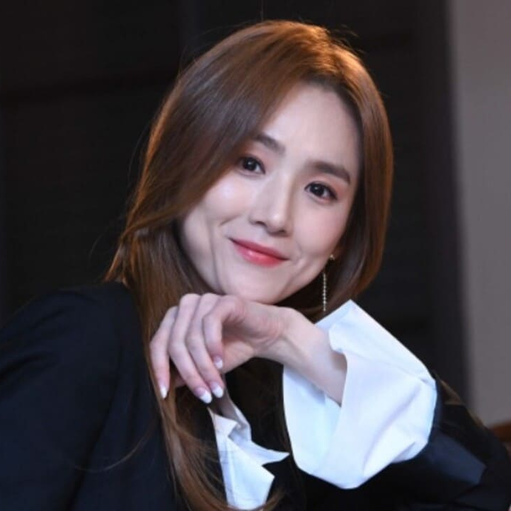 배우-이희진