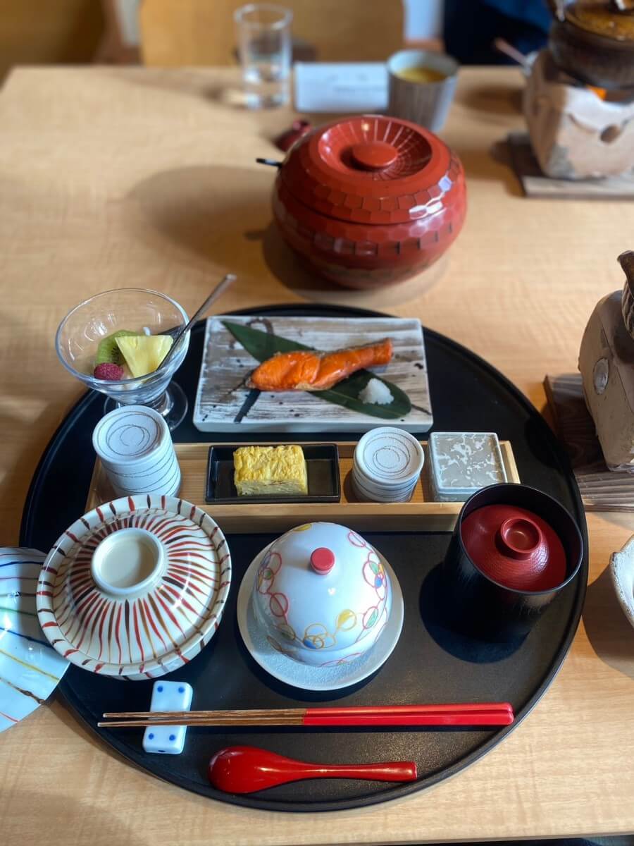 고라쿠엔 오타루 료칸에서 준 아침 조식&#44; 한 상차림