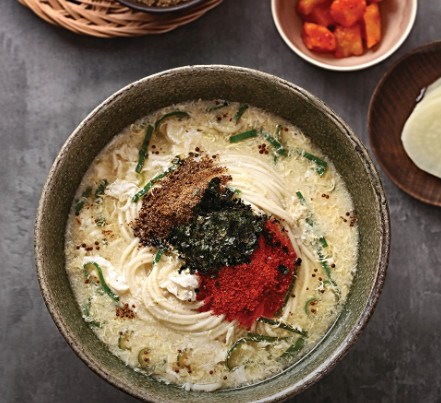 식스센스 전주 초록색 크리미 콩국수 맛집 정보