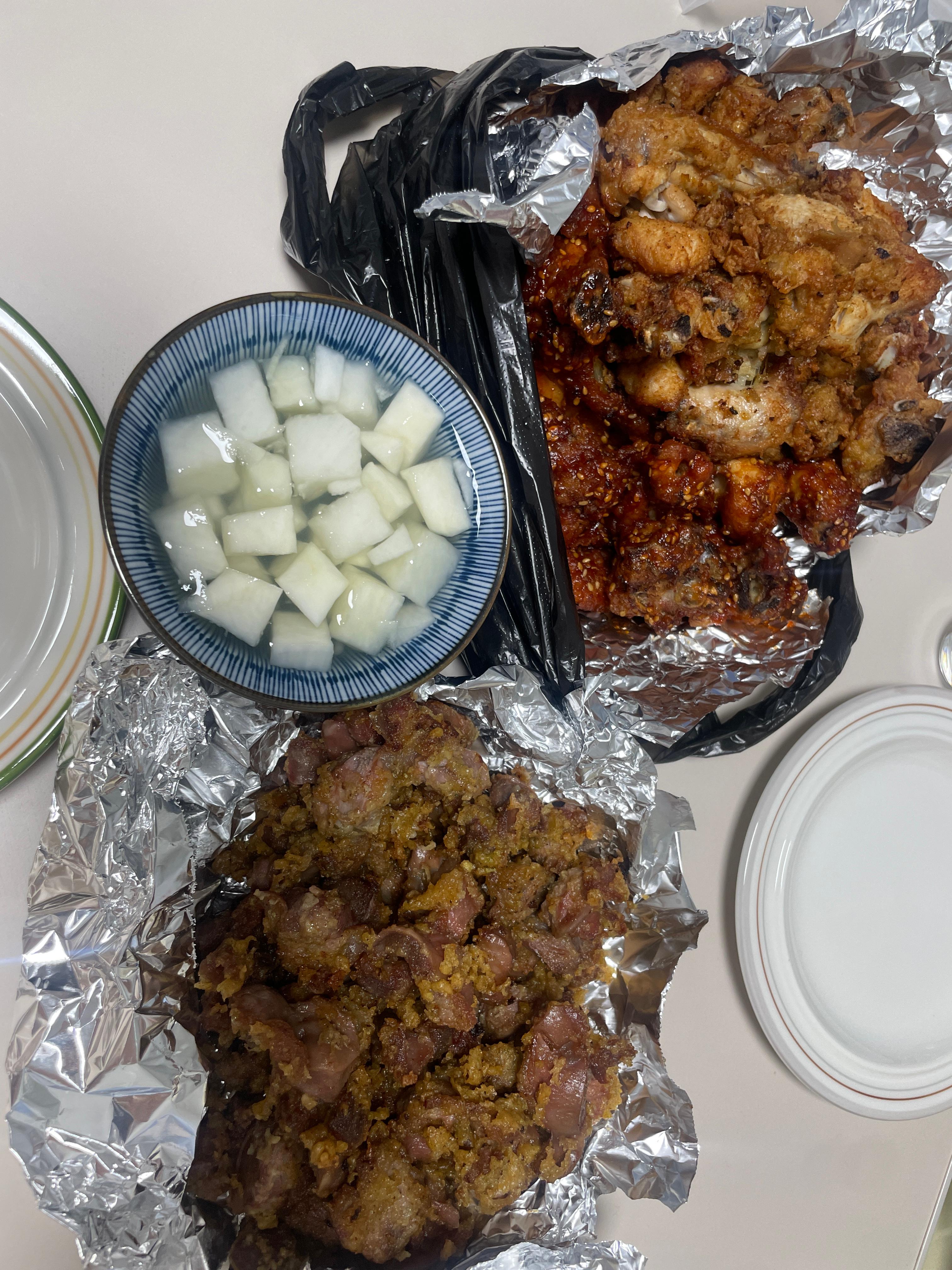 함흥통닭 포장 _ 반반치킨 + 똥집튀김