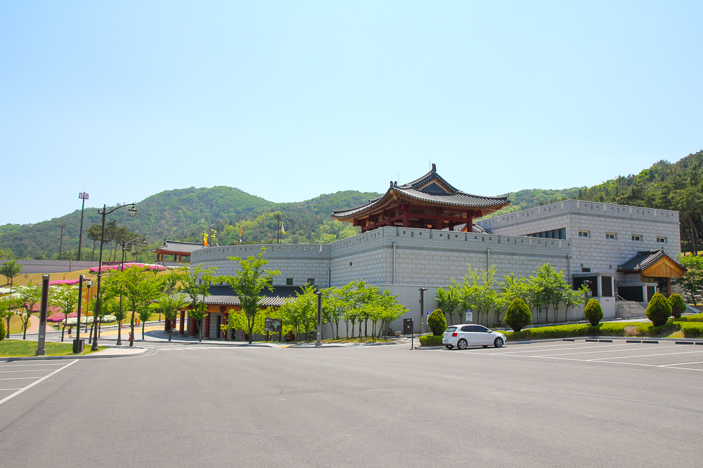 경주화랑마을 주차장
