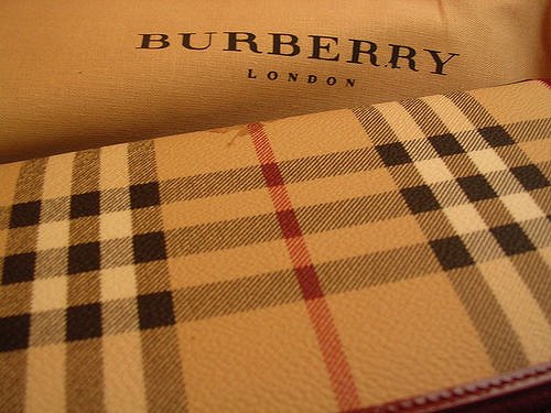  버버리(BURBERRY)에 대하여
