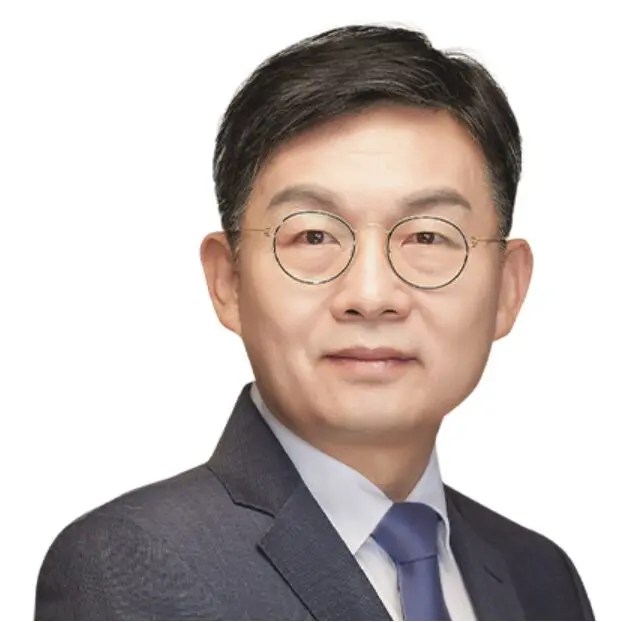 대한의사협회는 김 교수의 주장에 대해 명백한 오류라고 반박하였다.
