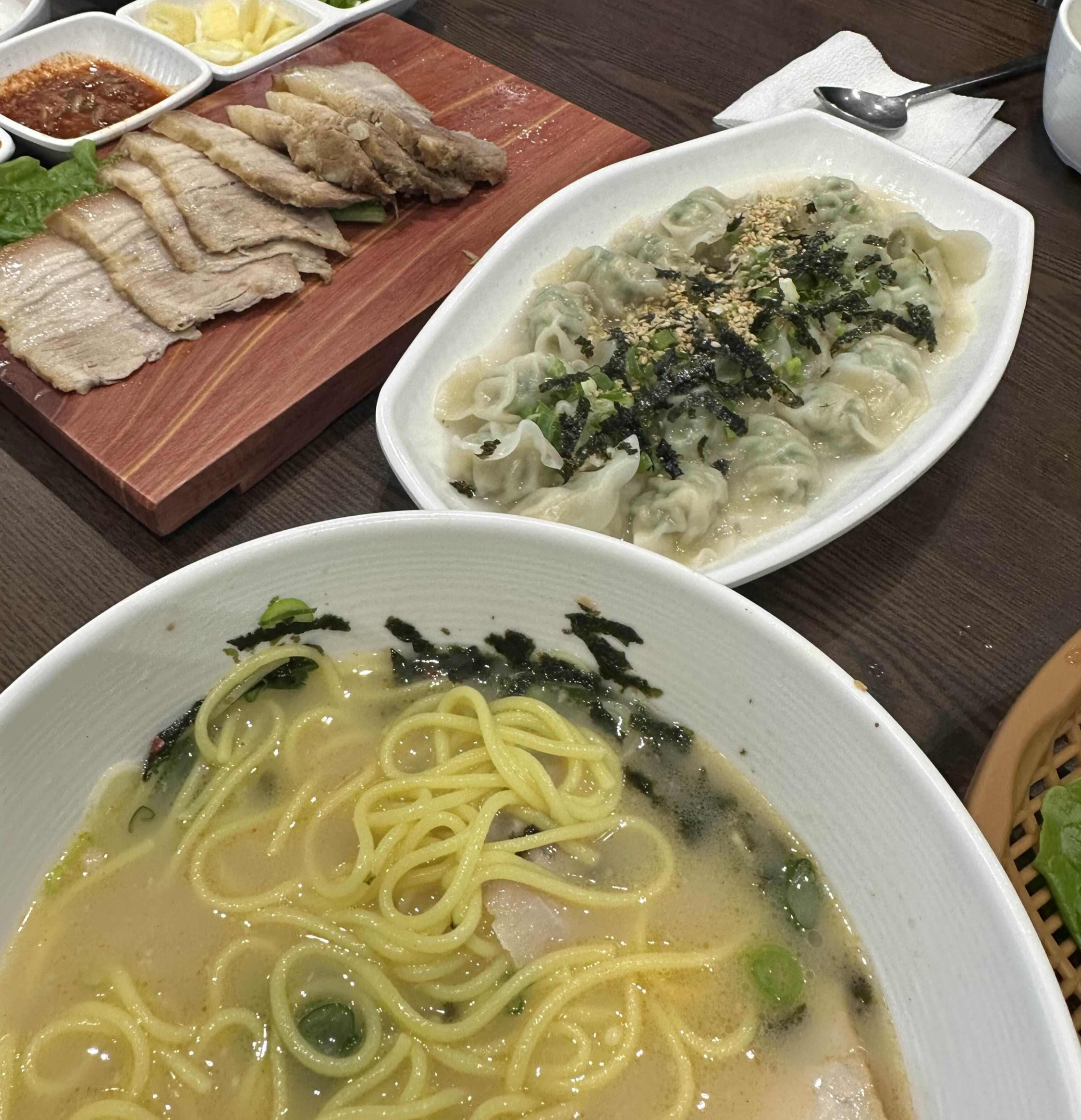 자매국수-메뉴들