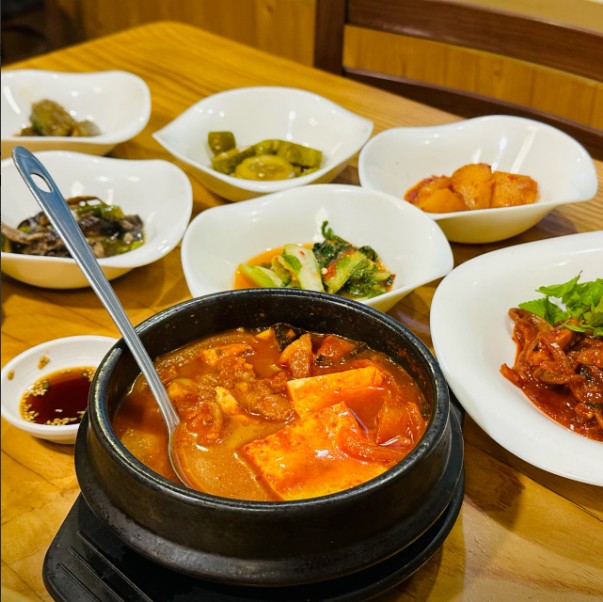 민속두부마을과돌솥밥 메뉴 이미지