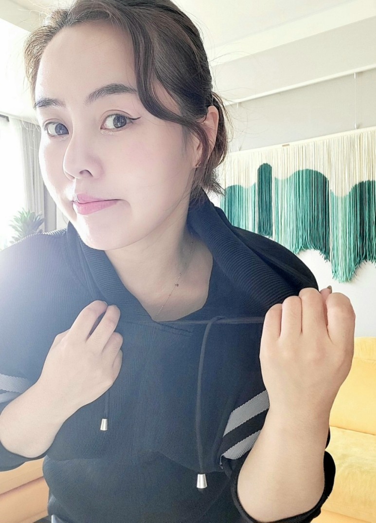 트레이닝 스타일이 살아나는 40대 여성의류 쇼핑몰 알로하 플리츠 19