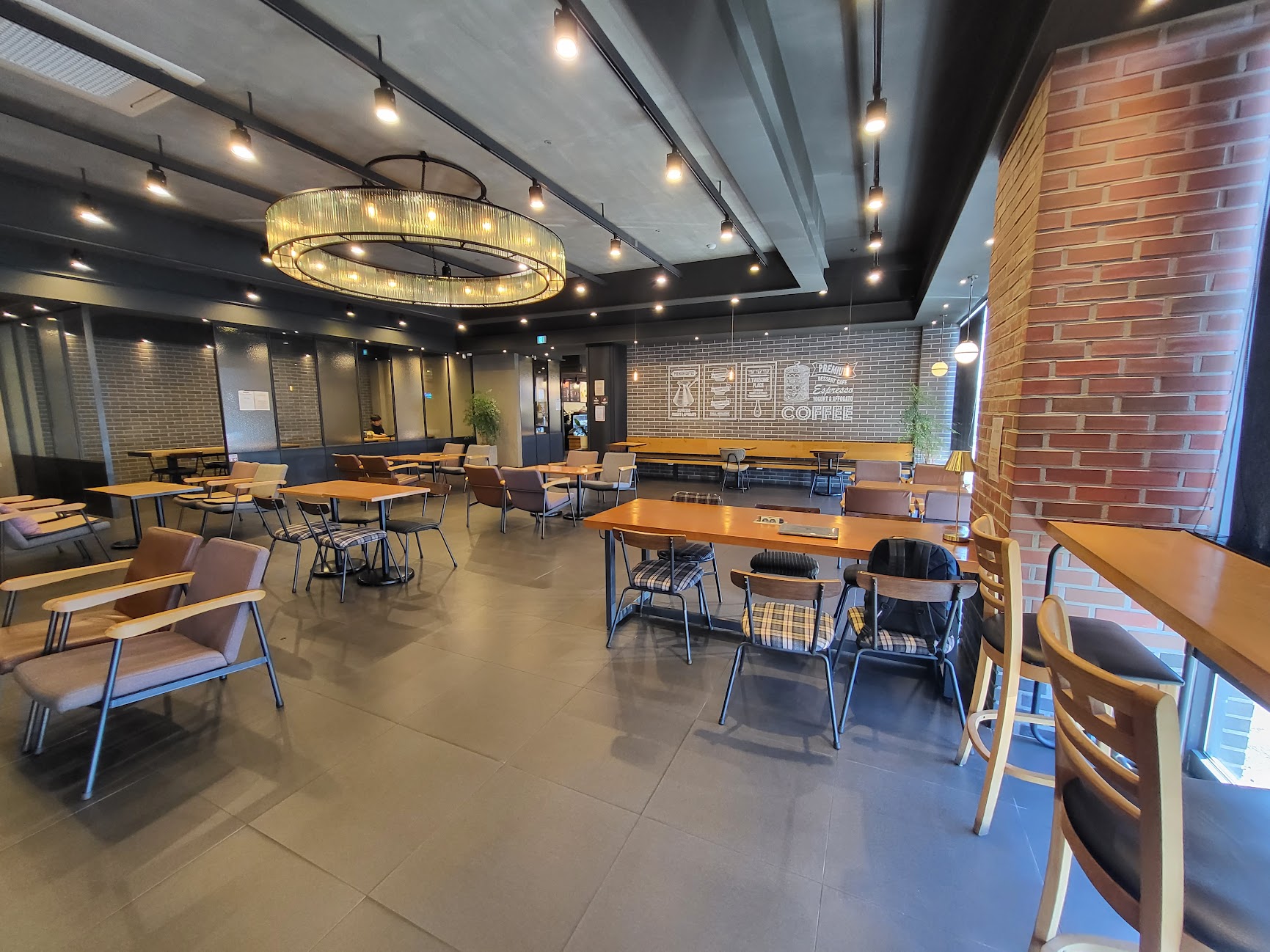  투썸플레이스(TWOSOME PLACE) 봉일천점