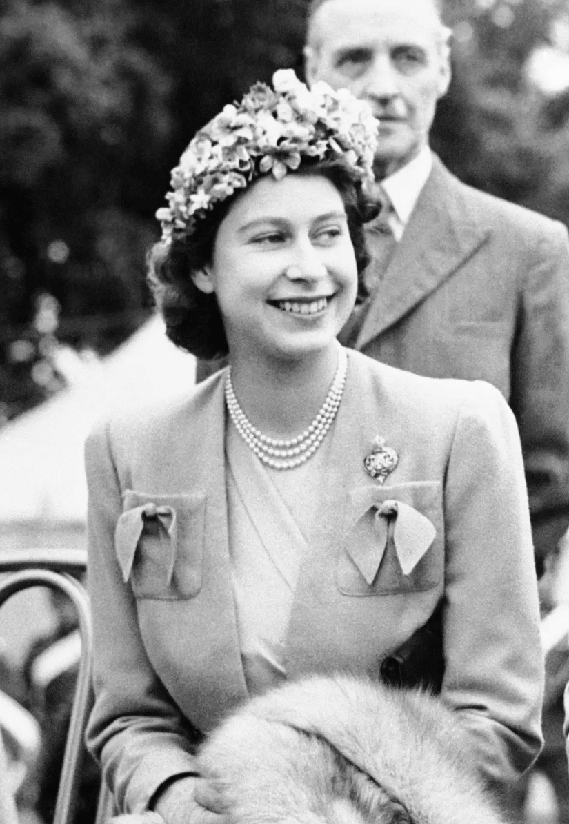 Queen Elizabeth II of England 2