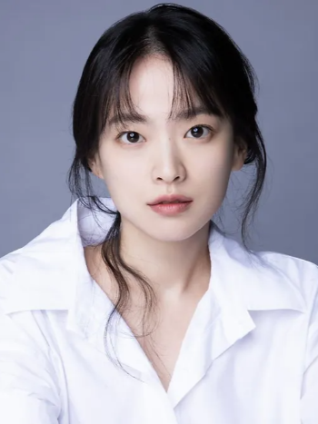 천우희 (더 에이트 쇼 출연진 : 세라 역)