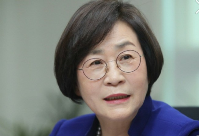 마이크가 켜져 있는 줄 몰랐어요. 김상희 부의장, 야당 의원들이 '흥분'했다고 비판하시는 건가요?/최석태 / 1
