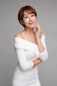  한영의 나이는? (키,이혼,박군,결혼,본명)