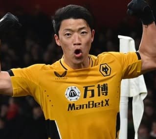  '황소' 황희찬, 시즌 4호골 폭발.. 6경기만의 골맛