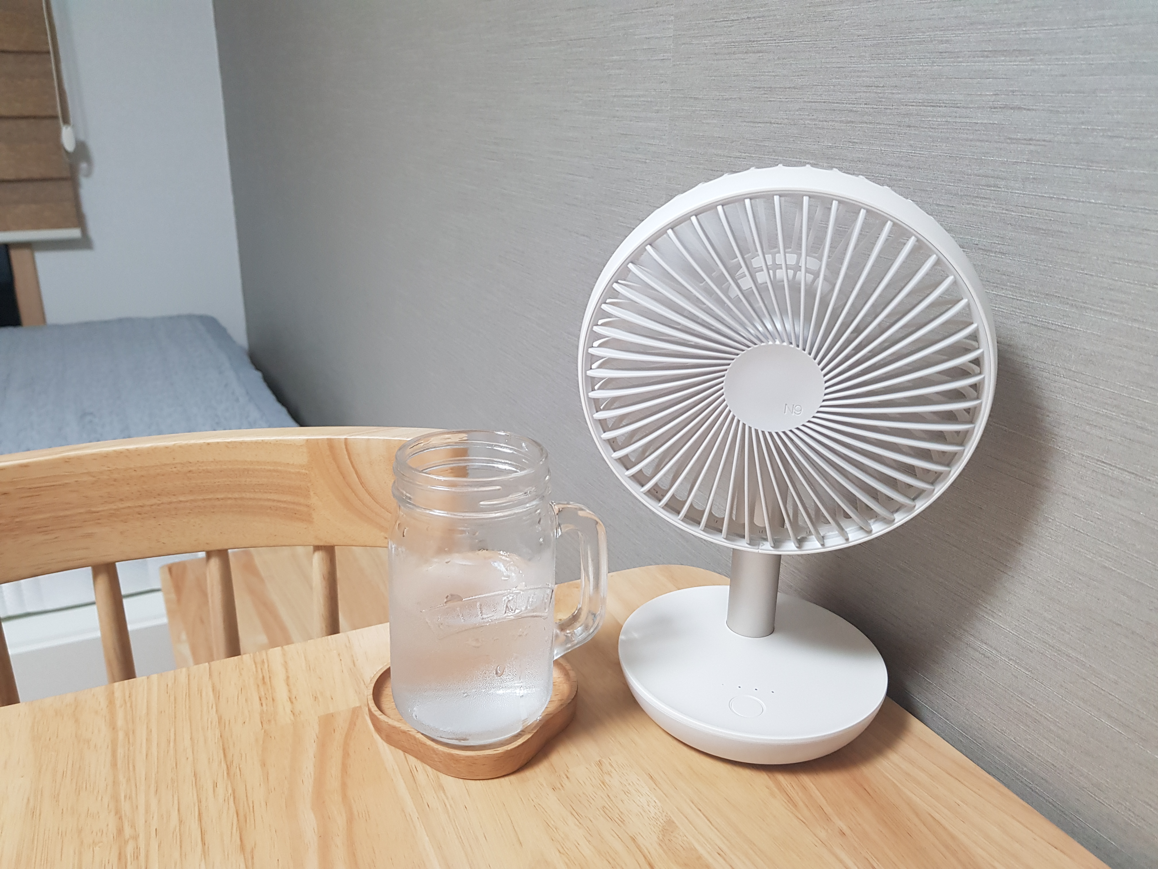  탁상용 무선 선풍기, 루메나 N9-FAN STAND 2세대. 작지만 강한 바람