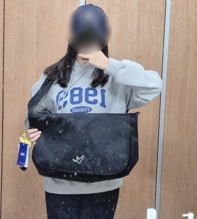  (내돈내산) 와릿이즌 엔젤 로고 메신저백 구매 후기