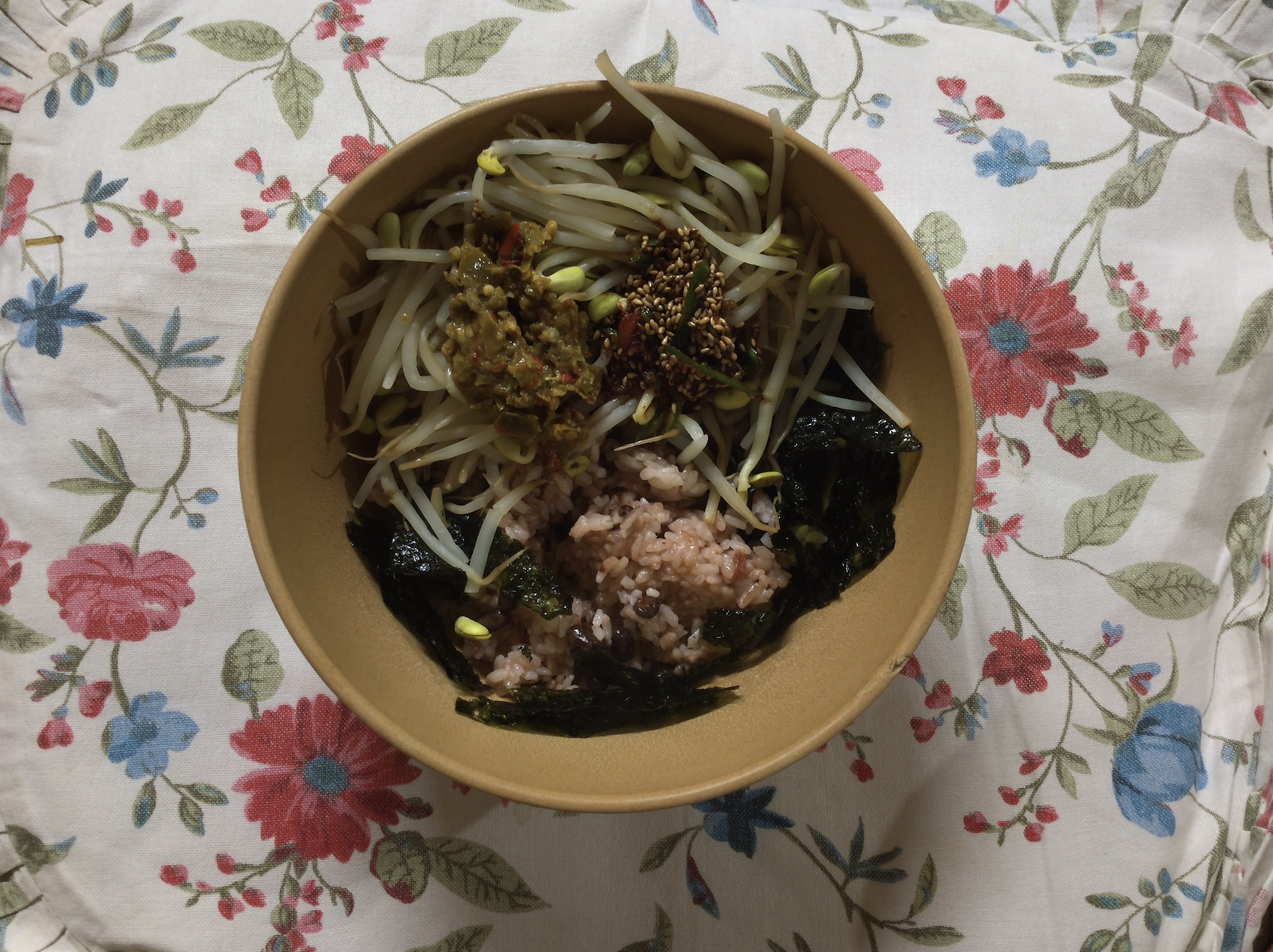  양념장에 슥슥, 콩나물밥(Kongnamulbap)