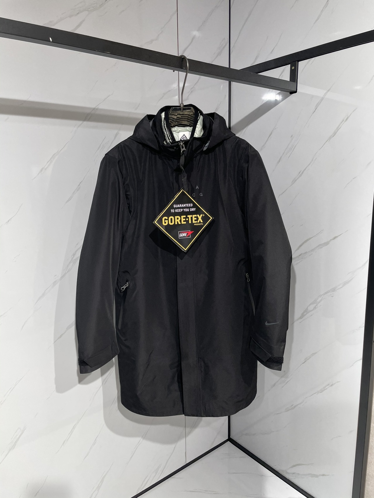  [NIKE x ACG] 나이키 X ACG 3 IN 1 시스템 고어텍스 파카 블랙 다크 스투코 906104-010