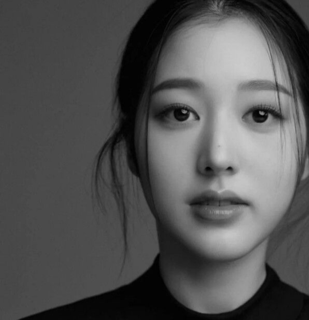  장원영 언니 나이 학력 집안 국적 새로운 사진 공개되며 화제되고 있다