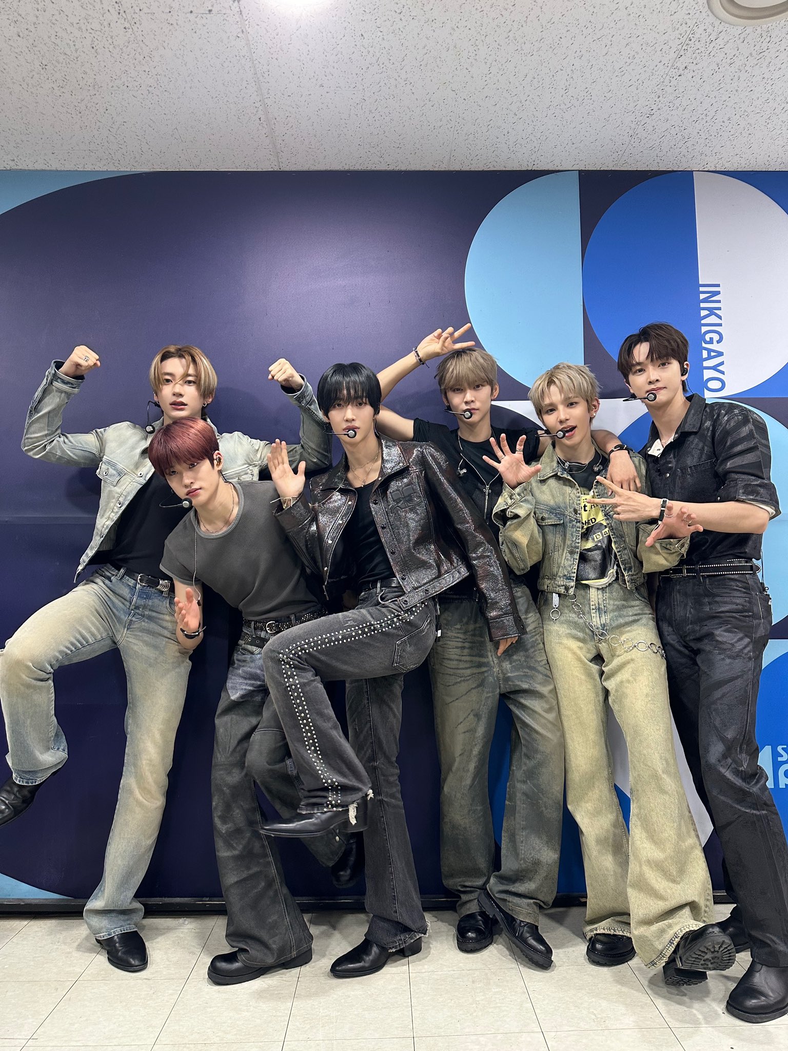 20240630인가2주차1위트위터공계가족사진