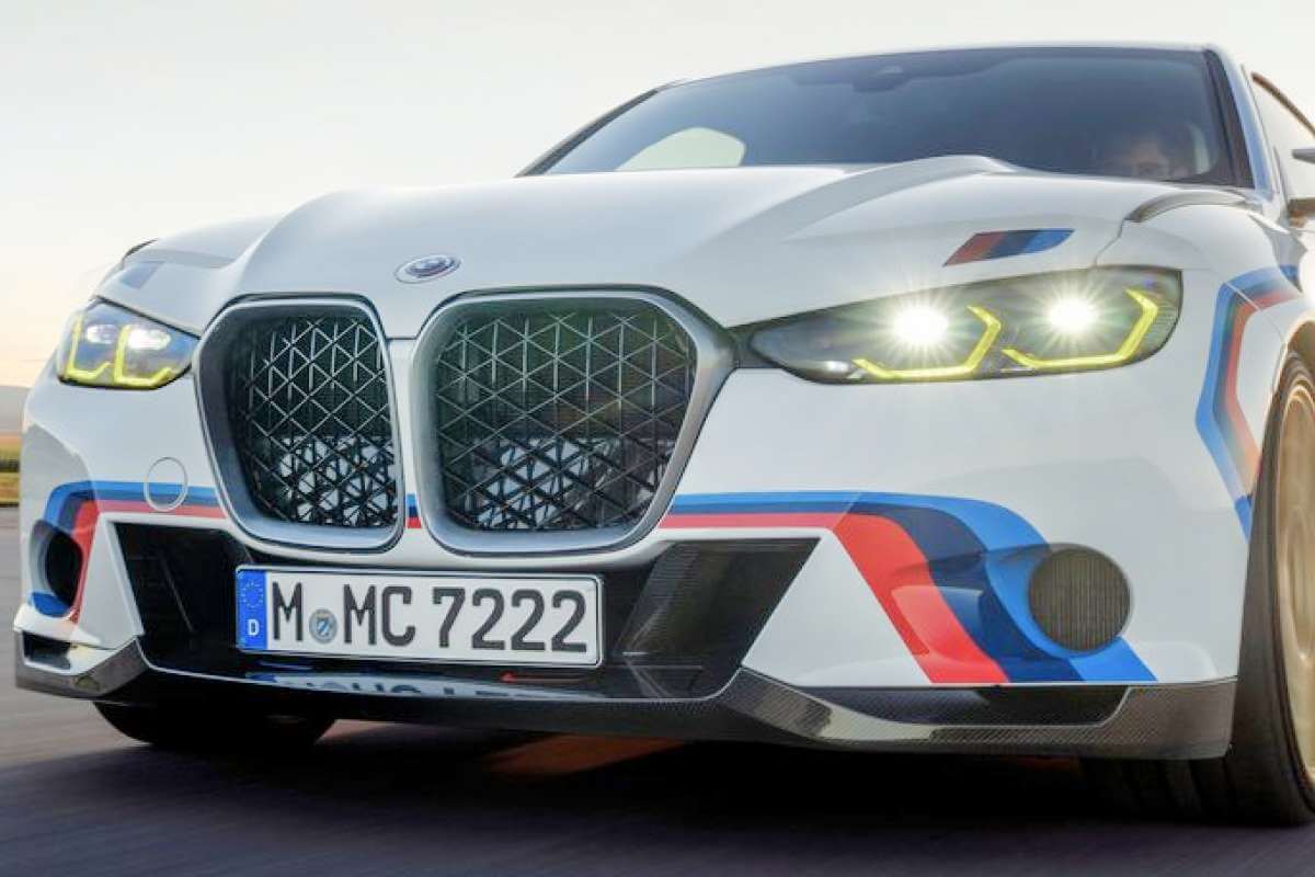  2023 BMW 3.0 CSL 쿠페 등장 : 디자인/제원/가격 정보!