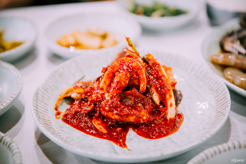 딴뚝통나무집식당