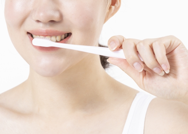 셀프-치아-미백-방법-양치질