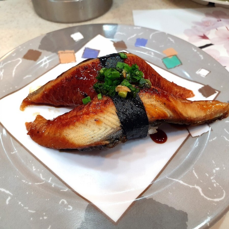 민물장어 초밥