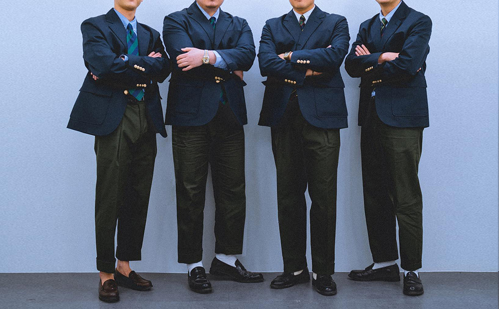 Khaki pants, Made by Korean brand Renacts