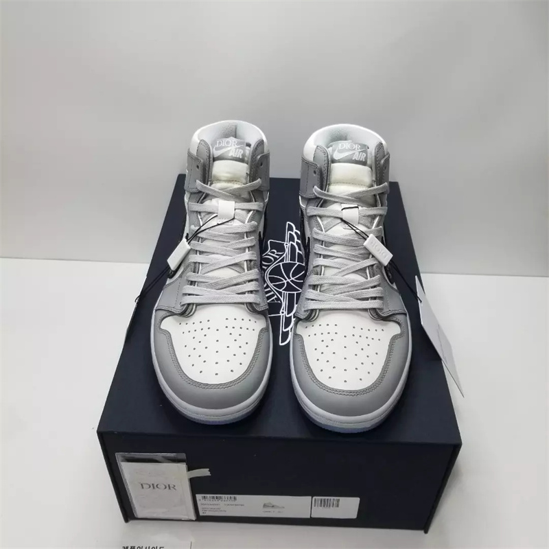  [AIR JORDAN] 에어조던1 레트로 하이 OG x 디올 DIOR CN8607-002 남녀공용 (PK공장)