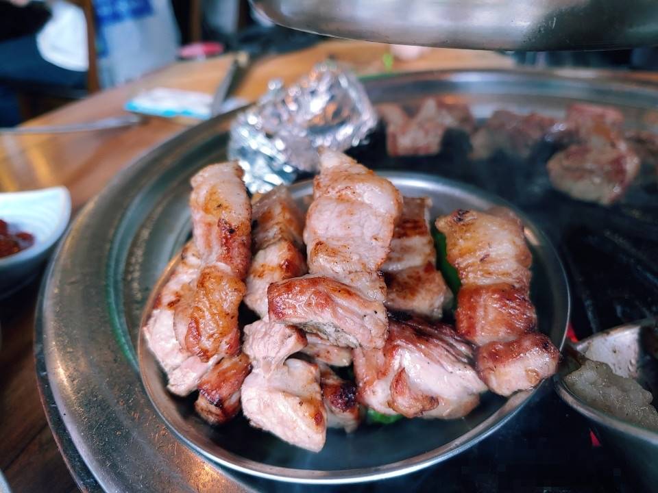 육화식당 돼지고기