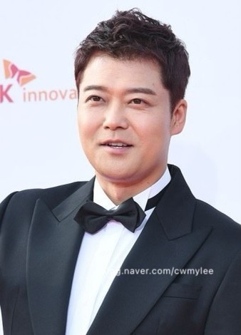 차이 혜성 나이 학력 고향 프로필 샤이니키 박나래 기안84 성훈 이사 화사 422회 2022 나홍산 나홍자산다 달력 구매정보 20일 자정 파는곳 전현무 집아파트 위치 69