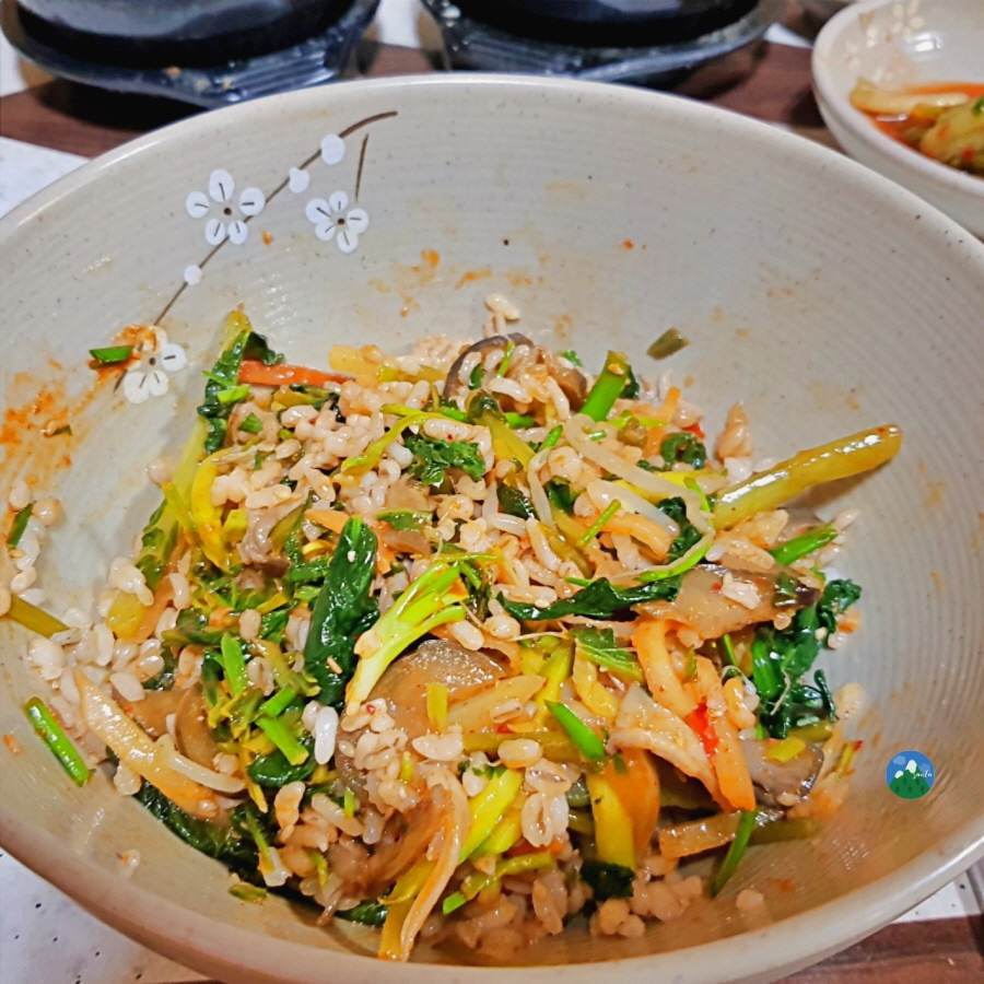 할머니옛날보리쌈밥-보리비빔밥