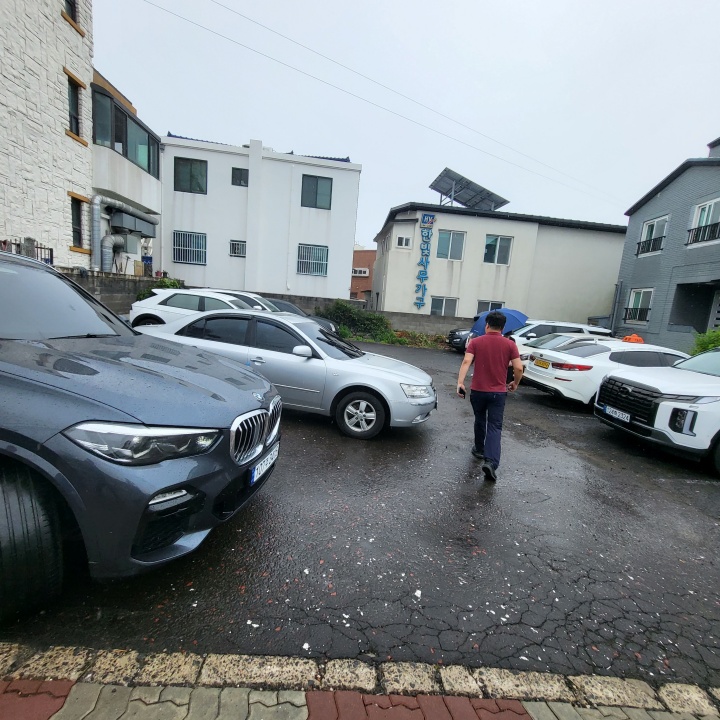 제주도 미담 전경과 주차장