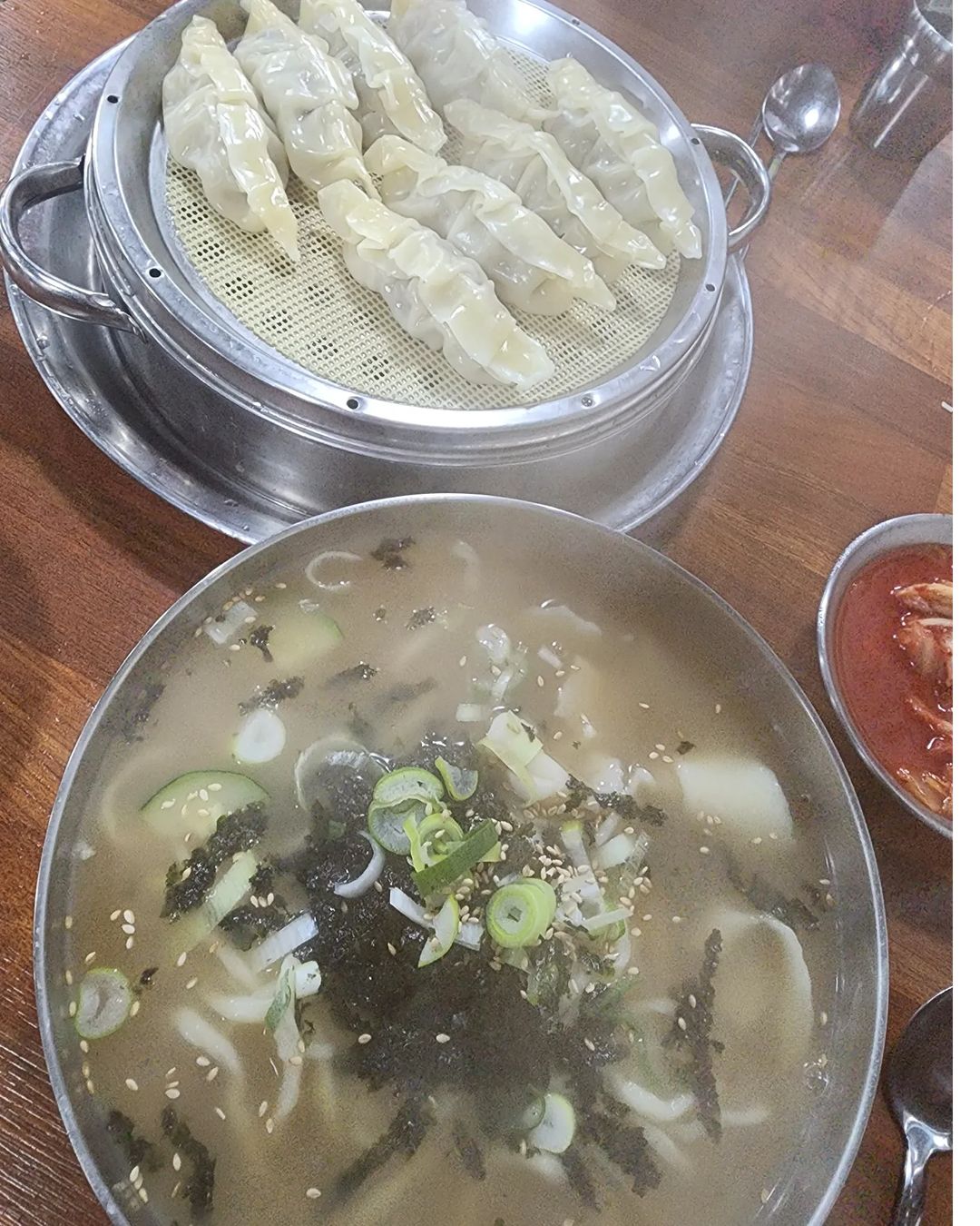 광명 시장 맛집 추천 생방송투데이 향수를 오롯이 담아낸 잔치 국수 손칼국수 오늘방송 인생분식