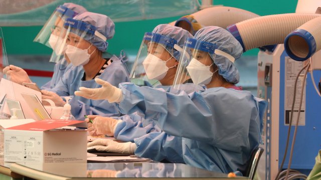  신세계 센텀 명품매장 직원 무더기 확진…시 “상호 공개 못해 ...