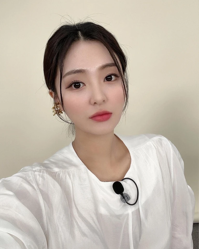 강세련 아나운서