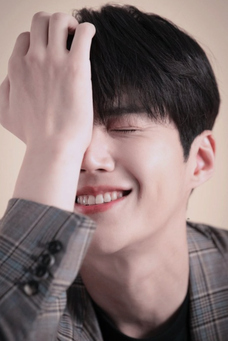 김선호 연극 복귀 사생활 논란 나이 프로필
