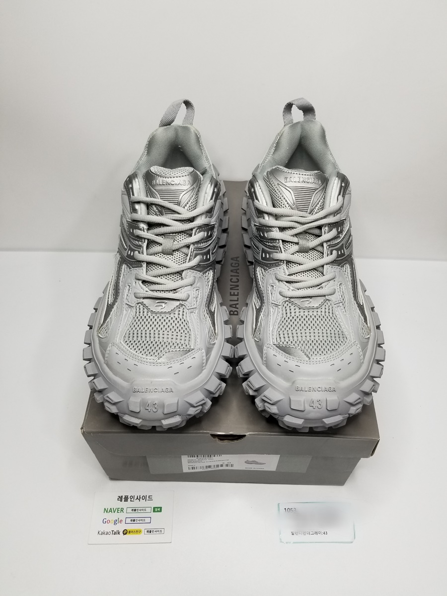  [BALENCIAGA] 발렌시아가 디펜더 그레이 Defender 남녀공용
