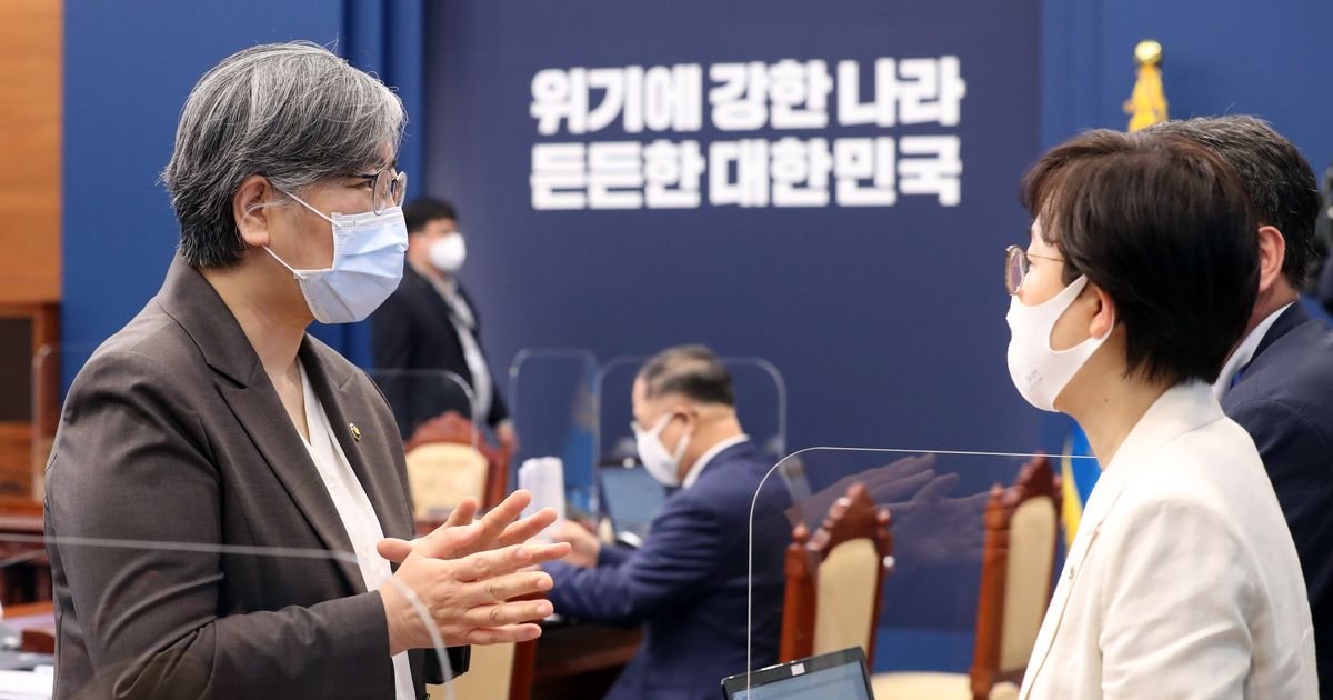  “질병청의 코로나 경고 靑이 무시” 그래도 아무도 책임 안 진다 ...