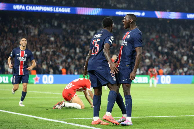 이강인
PSG