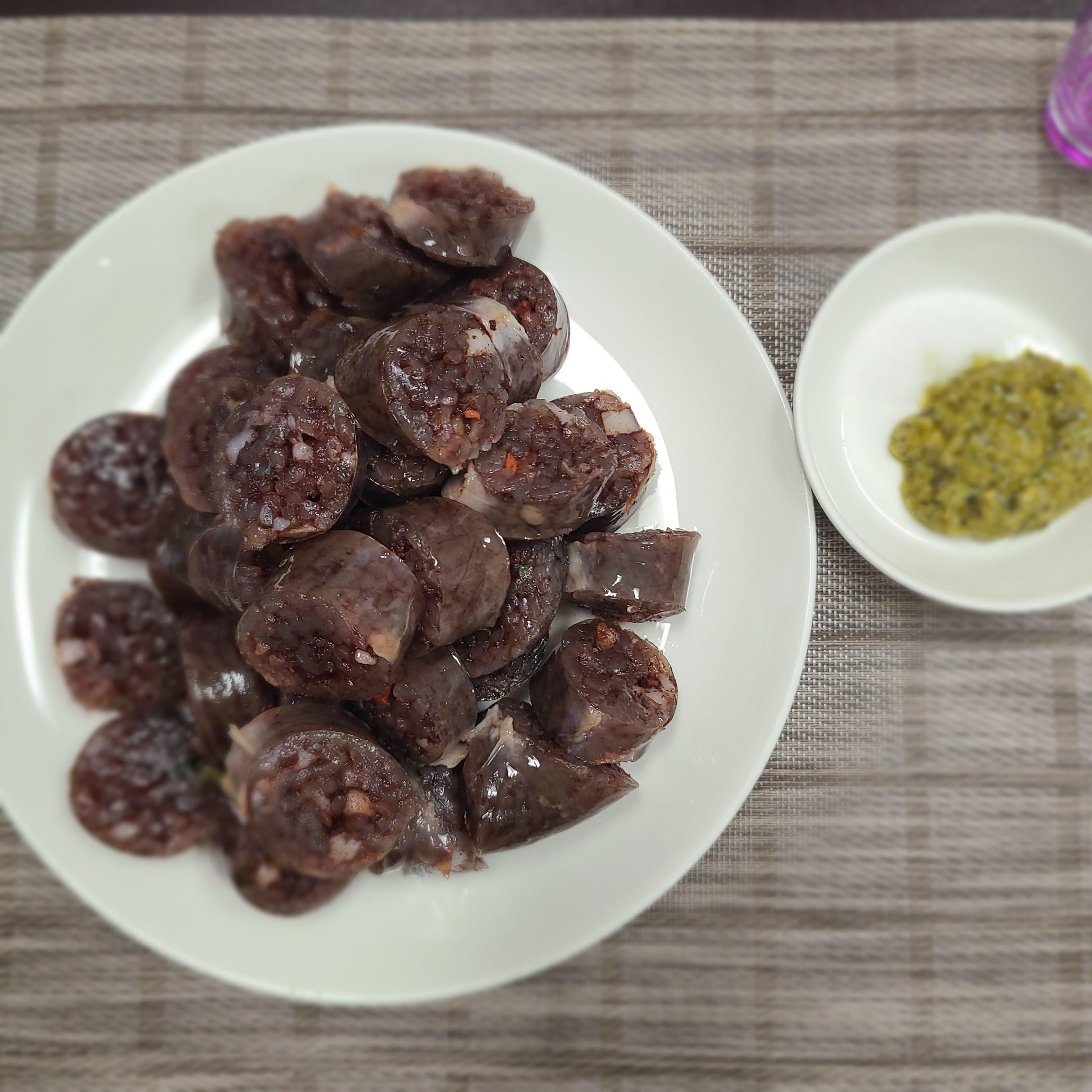  순대 바질페스토 요즘 핫하길래 먹어보았다. 과연?