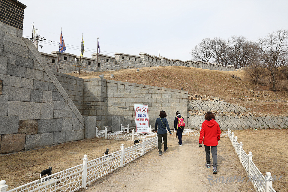 길 걷기 좋고 날씨 좋고.. 35