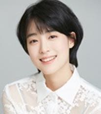 최성은 / 윤아이 역