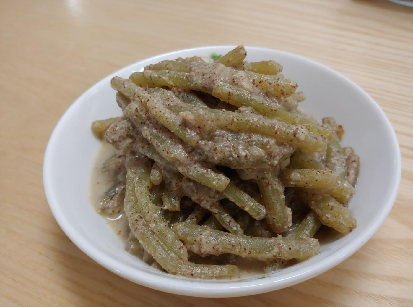  쌉쌀 구수한 머위대 들깨 볶음 만드는 법.머위대 뜰깨 볶음 레시피.